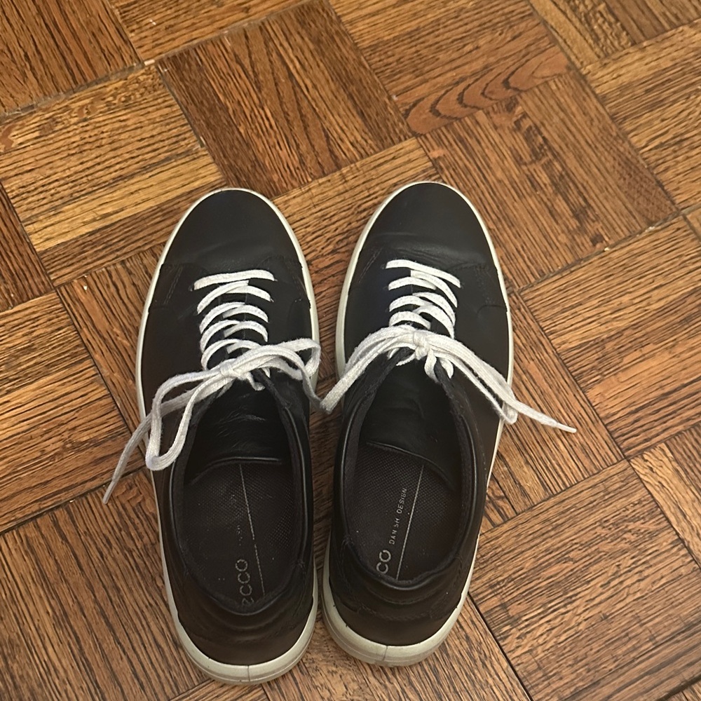Ecco womens Black and White leather Sneakers
